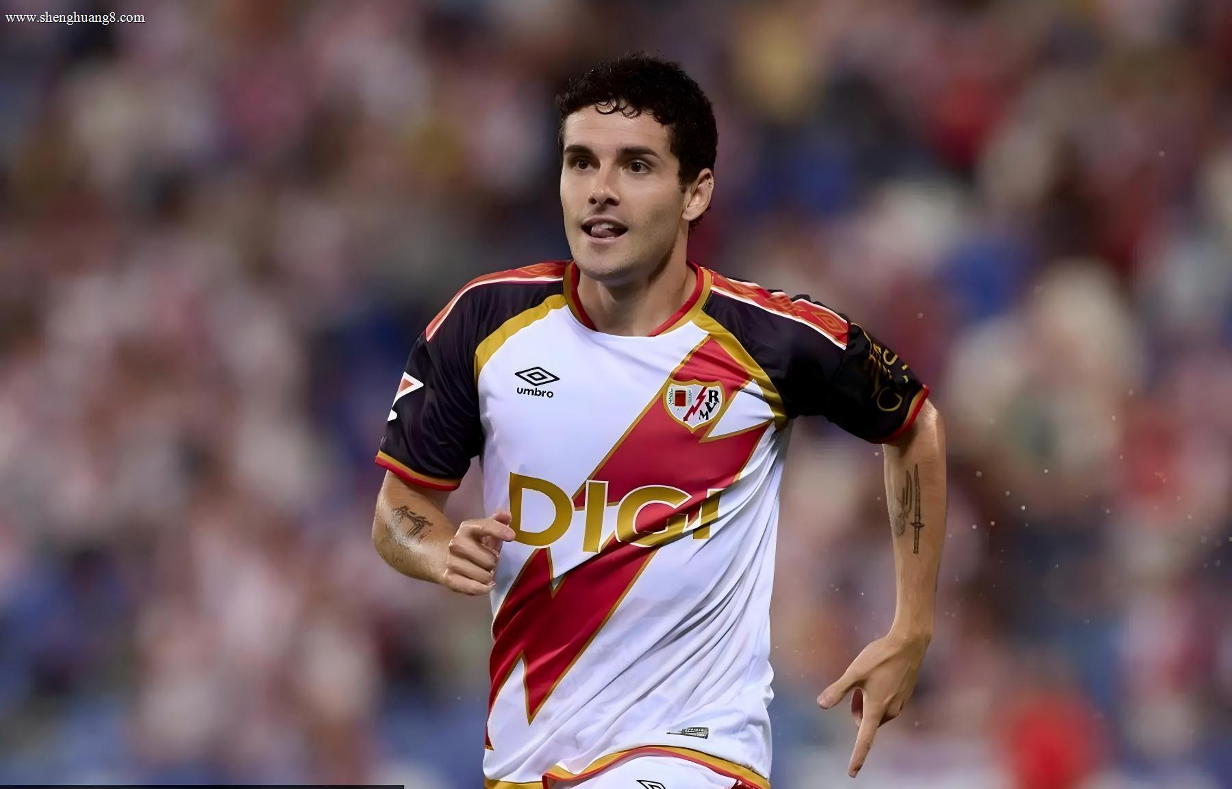 皇马2：1西班牙人，小维尼修斯向小居莱尔抱怨：总是不给我传球！